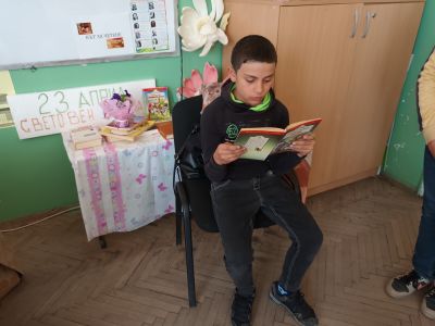 Походът на книгите - ОУ Кочо Честеменски - Динката